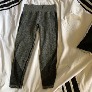 Pink seamless leggings